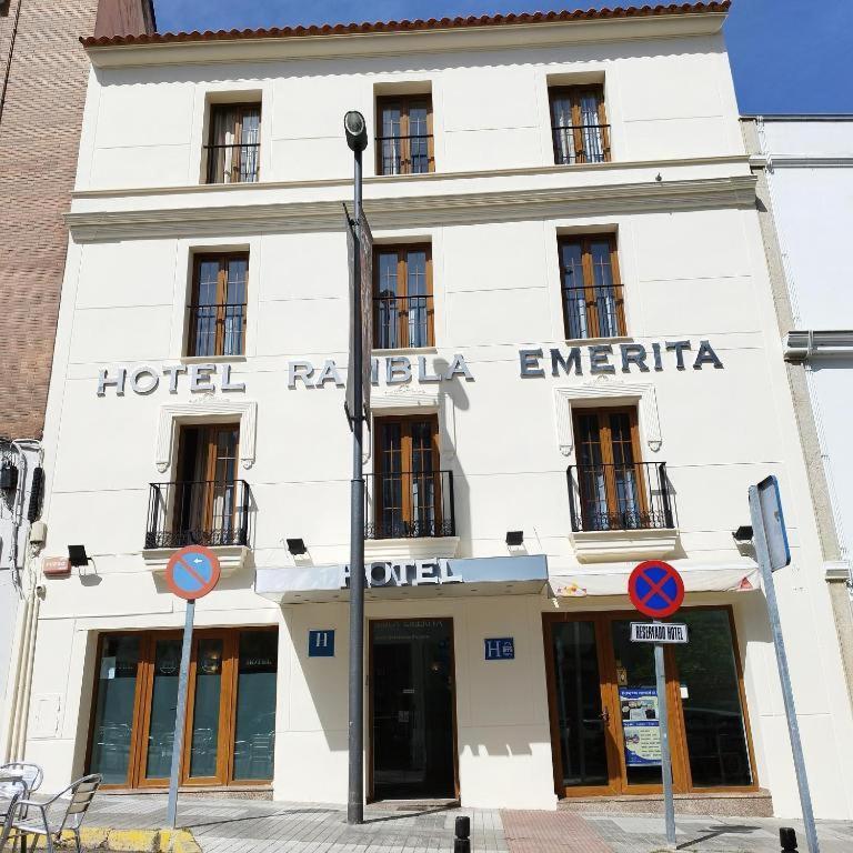 Rambla Emérita, Centro Ciudad 2*